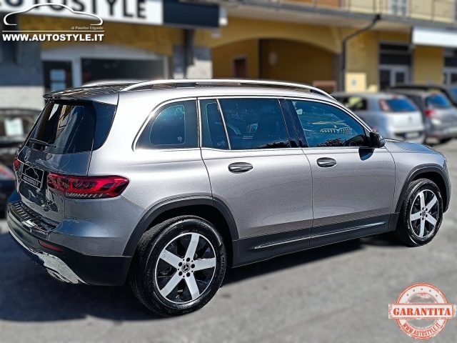 MERCEDES-BENZ GLB 200 usata, con Sensori di parcheggio posteriori