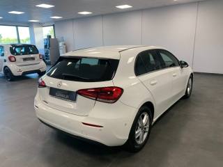 MERCEDES-BENZ A 180 usata, con Luci diurne