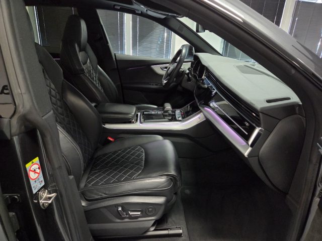 AUDI Q8 usata, con Sensori di parcheggio posteriori