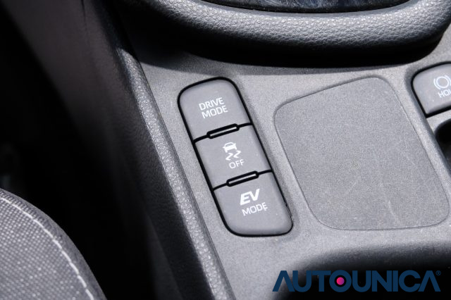 TOYOTA Yaris usata, con Frenata d