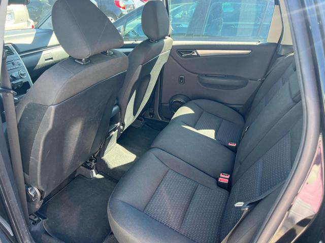MERCEDES-BENZ B 180 usata, con Cerchi in lega
