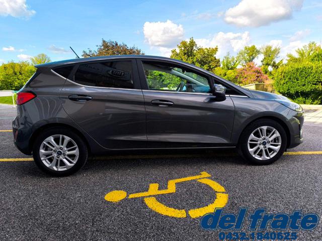 FORD Fiesta usata, con Autoradio