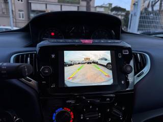 LANCIA Ypsilon usata, con Fendinebbia