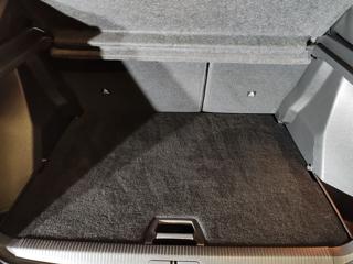 PEUGEOT 2008 usata, con Airbag testa