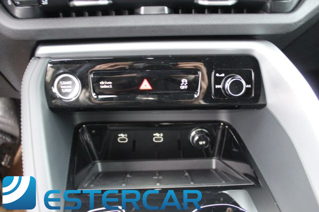 AUDI Q5 usata, con USB
