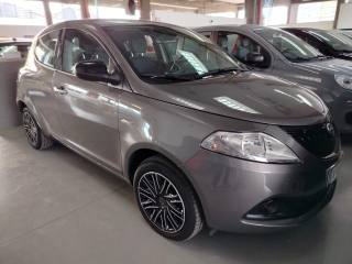 LANCIA Ypsilon usata, con Airbag