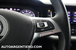 VOLKSWAGEN Touareg usata, con USB