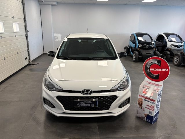 HYUNDAI i20 usata, con Airbag