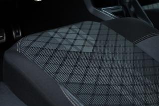 VOLKSWAGEN Taigo usata, con Frenata d