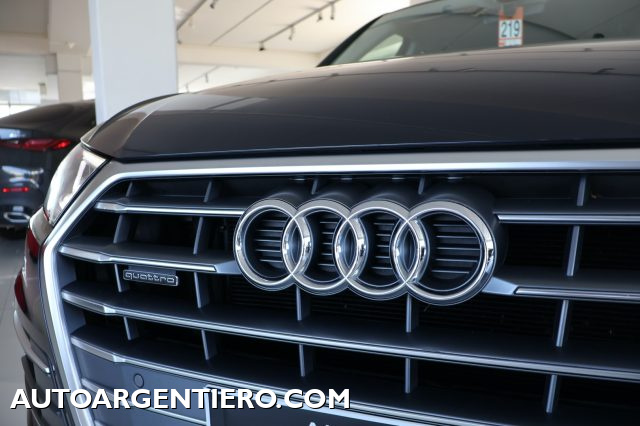 AUDI Q5 usata, con Luci diurne