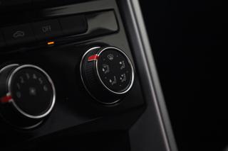VOLKSWAGEN T-Roc usata, con Frenata d