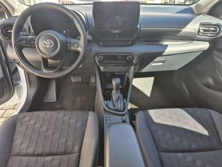 TOYOTA Yaris usata, con Controllo automatico clima