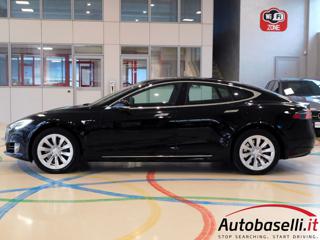 TESLA Model S usata, con USB