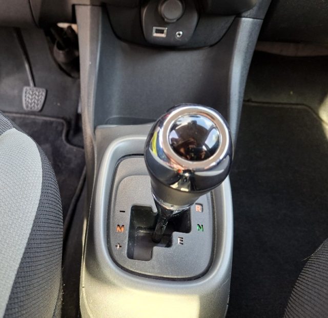 TOYOTA Aygo usata 9