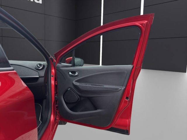 RENAULT ZOE usata, con Fari LED