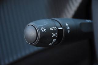 PEUGEOT 208 usata, con Sedile posteriore sdoppiato