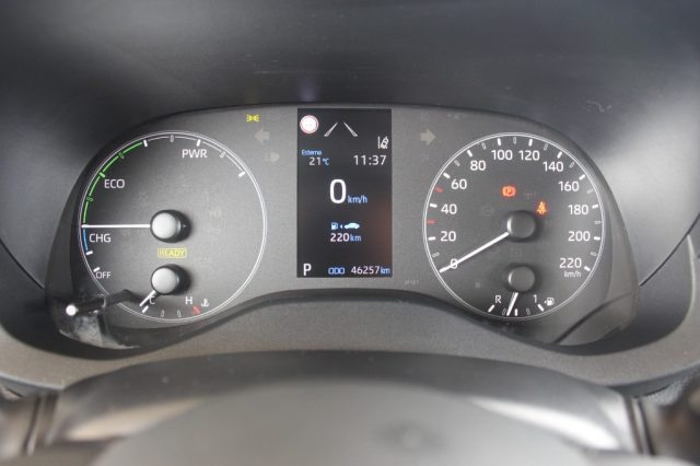 TOYOTA Yaris usata, con Autoradio digitale