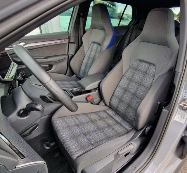 VOLKSWAGEN Golf usata, con Controllo trazione
