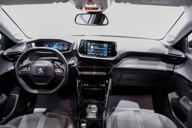 PEUGEOT 208 usata, con Luci diurne LED