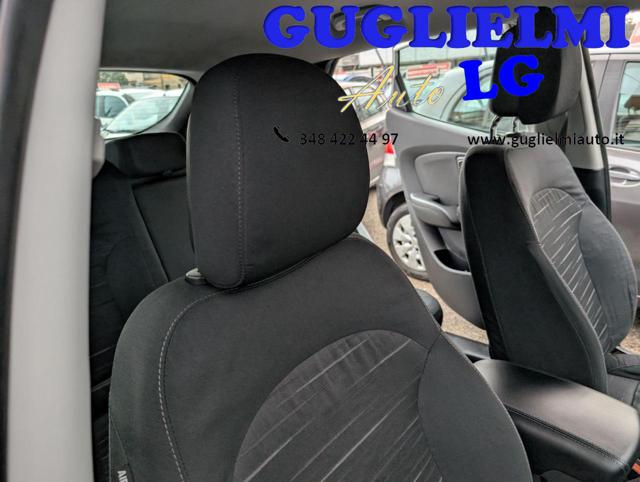 HYUNDAI iX35 usata 25