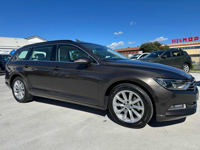 VOLKSWAGEN Passat Variant usata, con Airbag laterali
