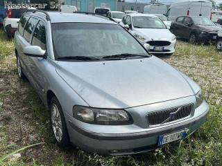 VOLVO V70 usata 1