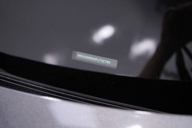 PEUGEOT 2008 usata, con Apple CarPlay