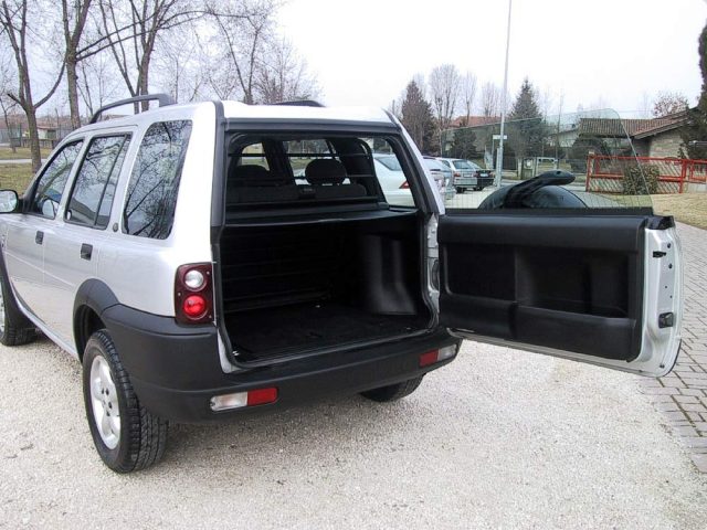 LAND ROVER Freelander usata, con Interni in pelle