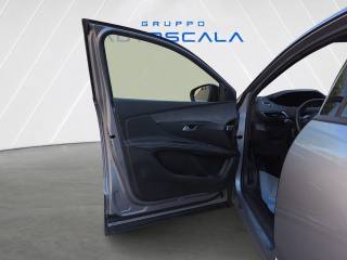 PEUGEOT 3008 usata, con Autoradio