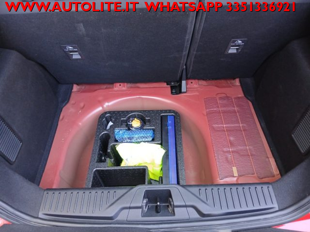 FORD Fiesta usata, con Bluetooth