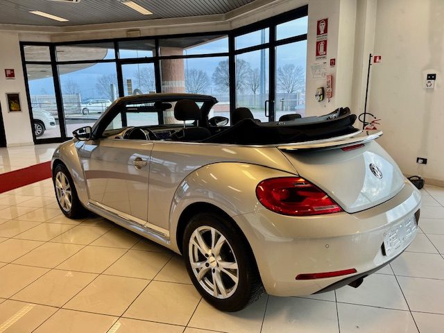 VOLKSWAGEN Maggiolino usata, con Autoradio