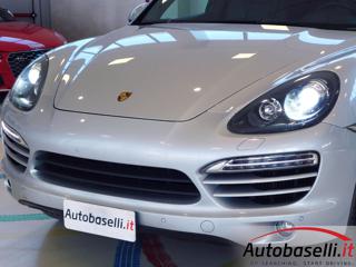 PORSCHE Cayenne usata, con Fari LED