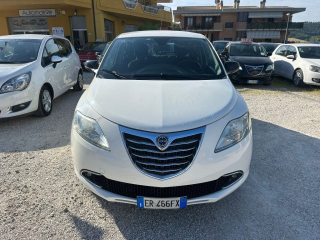 LANCIA Ypsilon usata, con Airbag