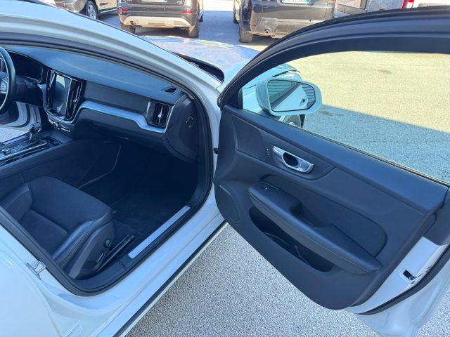 VOLVO V60 usata, con Vetri oscurati