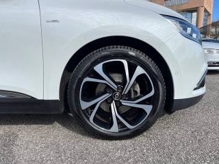 RENAULT Scenic usata, con Touch screen