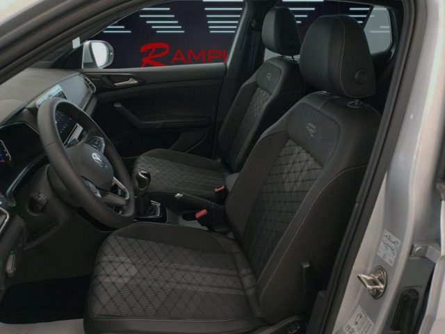 VOLKSWAGEN T-Cross usata 14