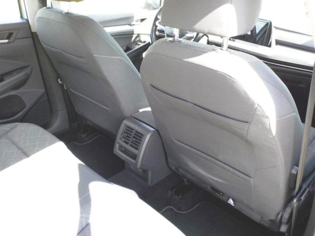 VOLKSWAGEN Golf usata, con Sistema di navigazione