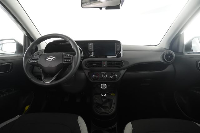 HYUNDAI i10 usata 10