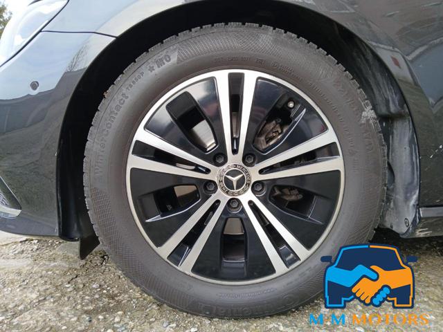 MERCEDES-BENZ E 220 usata, con Fendinebbia