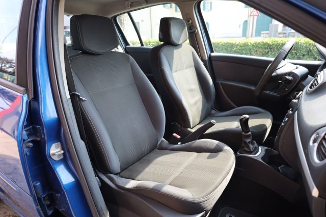 RENAULT Clio usata 48