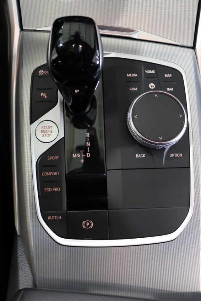 BMW 330 usata 23