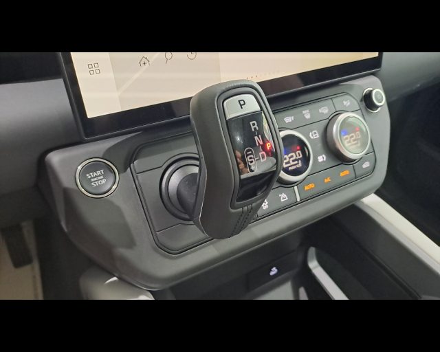 LAND ROVER Defender usata, con Frenata d