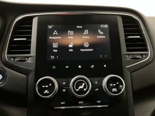 RENAULT Megane usata, con Specchietti laterali elettrici