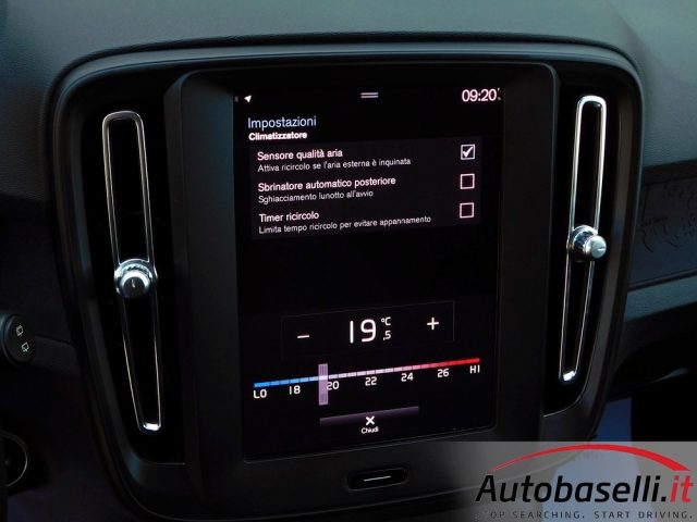 VOLVO XC40 usata, con Isofix