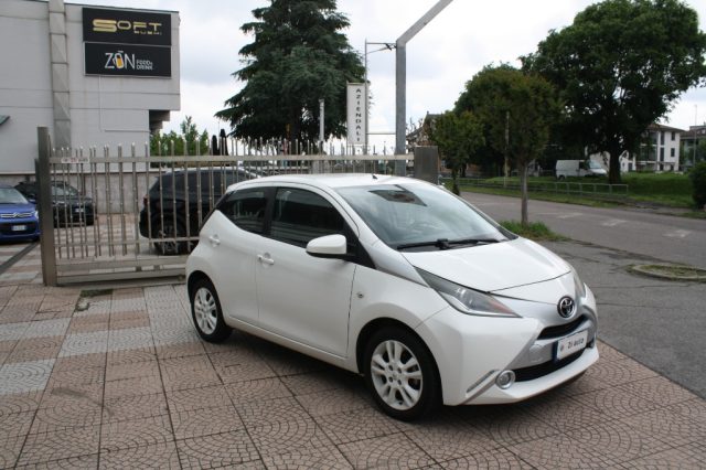 TOYOTA Aygo usata, con Controllo trazione