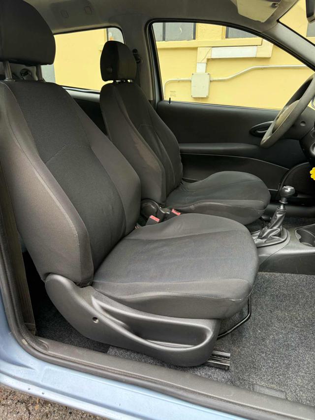 FIAT Punto usata 8