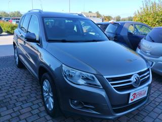VOLKSWAGEN Tiguan usata, con Airbag laterali