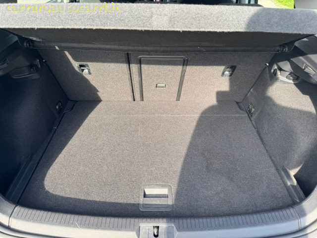 VOLKSWAGEN Golf usata, con ESP