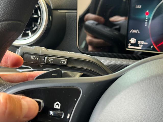 MERCEDES-BENZ CLA 180 usata, con Bracciolo