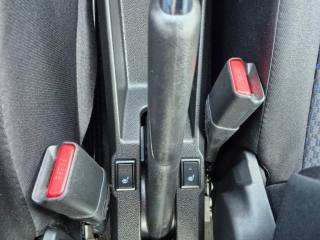 SUZUKI Ignis usata, con Controllo elettronico della corsia